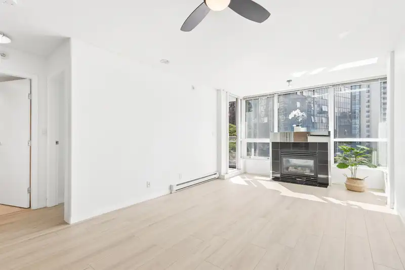 903 1328 W PENDER STREET - photo 4 of 34