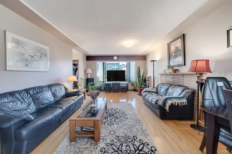 4015 ALICE STREET - photo 2 of 40