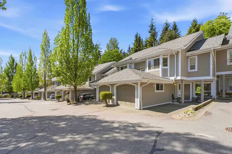 45 650 ROCHE POINT DRIVE - photo 4 of 26