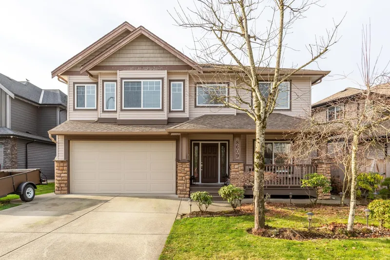 8609 TUPPER BOULEVARD - photo 1 of 25