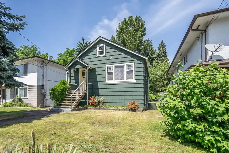 1963 FRASER AVENUE - photo 2 of 34
