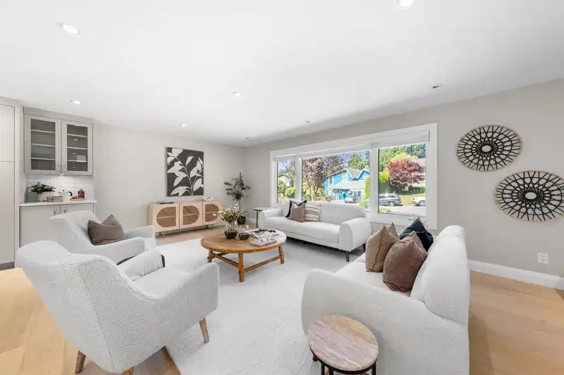 1776 MEDWIN PLACE - photo 4 of 40