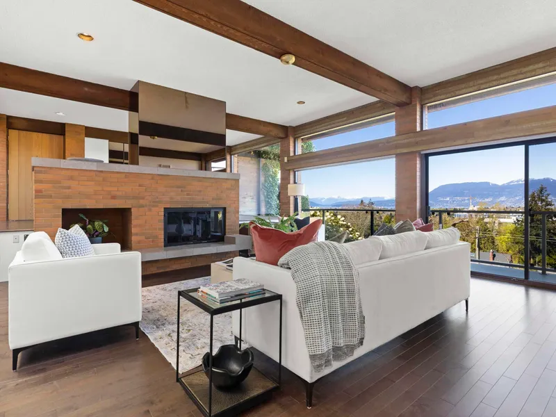 5012 MAPLE STREET - photo 3 of 19