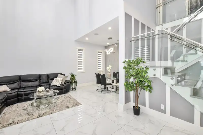 2778 PRINCESS STREET - photo 3 of 39