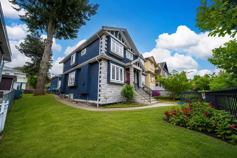 3394 SEAFORTH DRIVE - photo 4 of 40