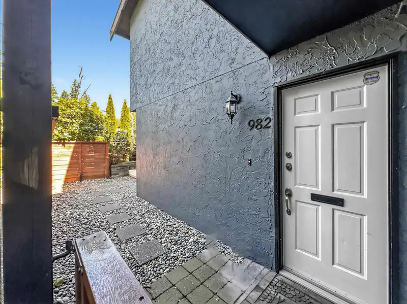 982 HOWIE AVENUE - photo 1 of 22