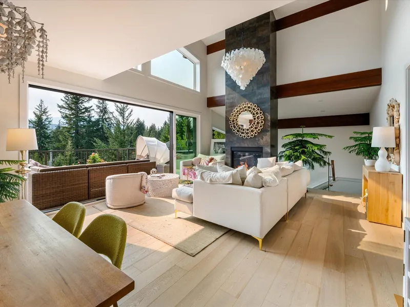 9331 EMERALD DRIVE - photo 3 of 25