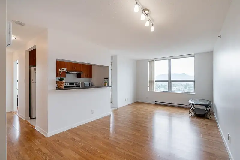 2409 3663 CROWLEY DRIVE - photo 1 of 29