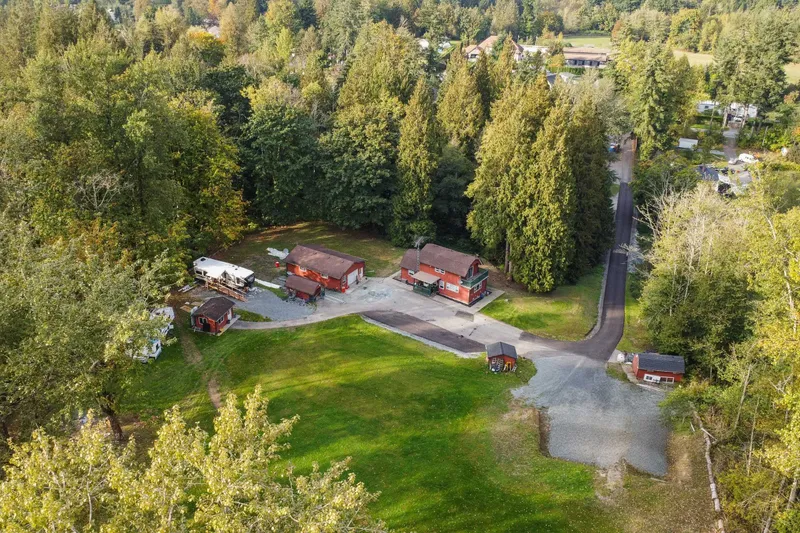 25330 72 AVENUE - photo 1 of 25