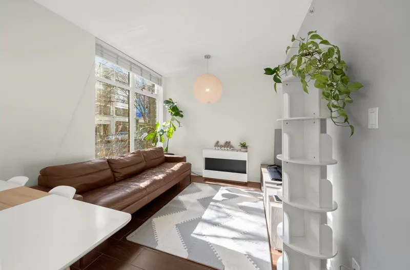 1053 HOMER STREET - photo 4 of 25