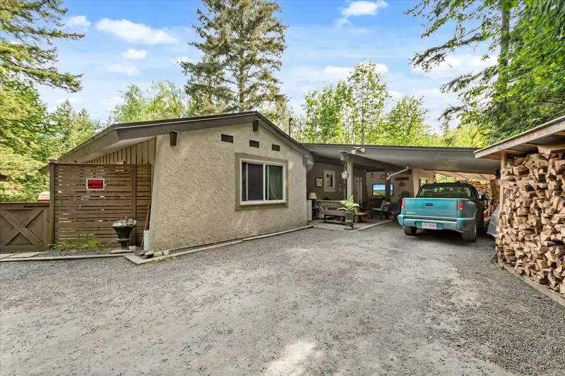 46675 EXTROM ROAD - photo 2 of 15
