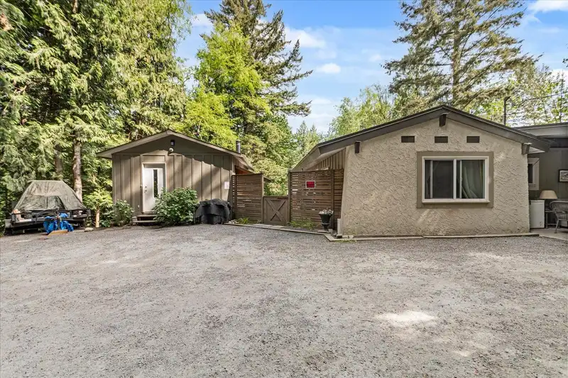 46675 EXTROM ROAD - photo 3 of 15