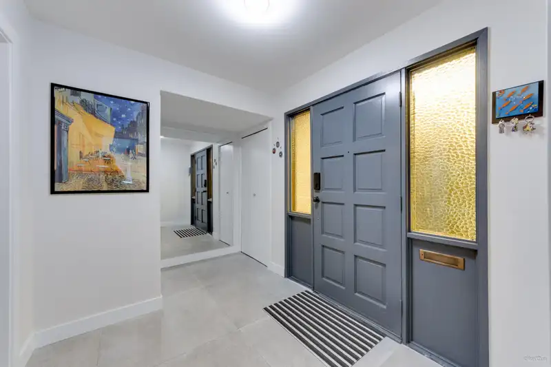 4465 UNDERWOOD AVENUE - photo 4 of 36