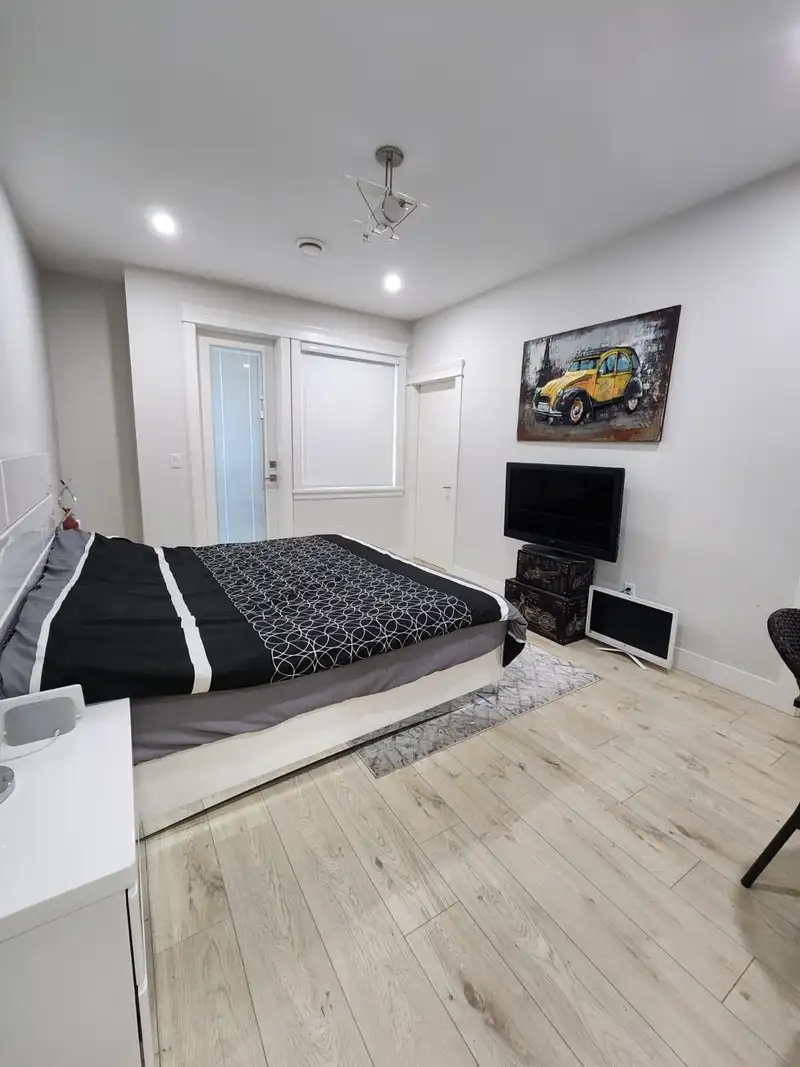 8235 HARVEST PLACE - photo 3 of 29