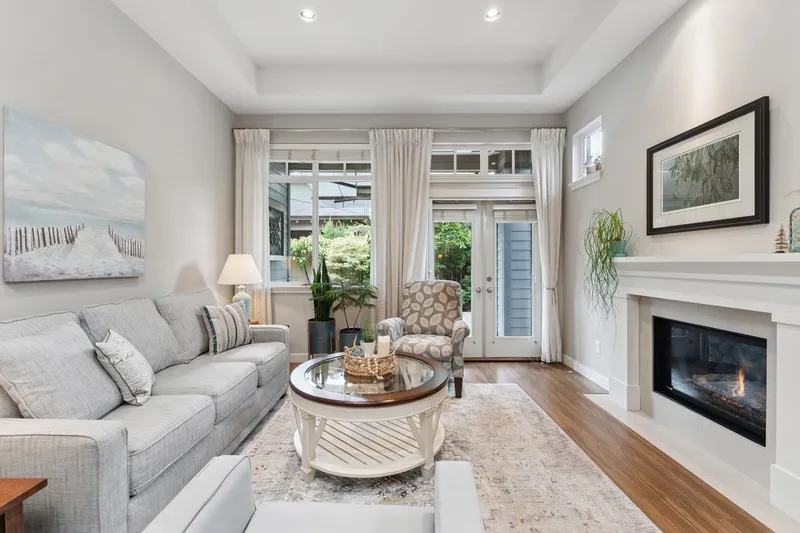 5068 WILLOW SPRINGS AVENUE - photo 1 of 25