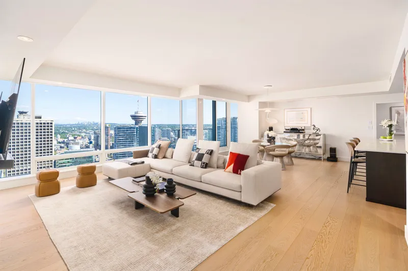 4102 1011 W CORDOVA STREET - photo 2 of 25