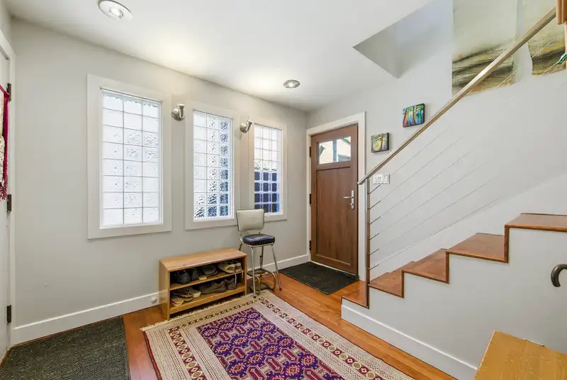 1951 CREELMAN AVENUE - photo 3 of 40