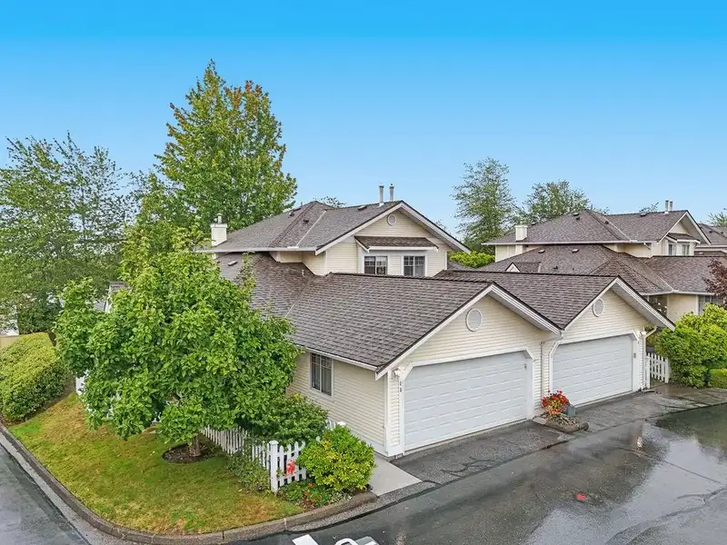 11 21138 88 AVENUE - photo 2 of 40