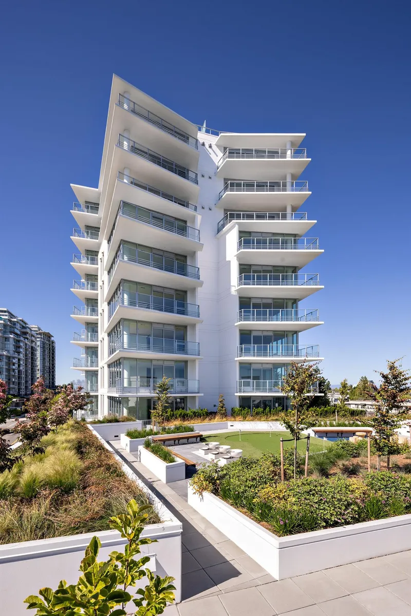 208 1342 JOHNSTON ROAD - photo 3 of 25