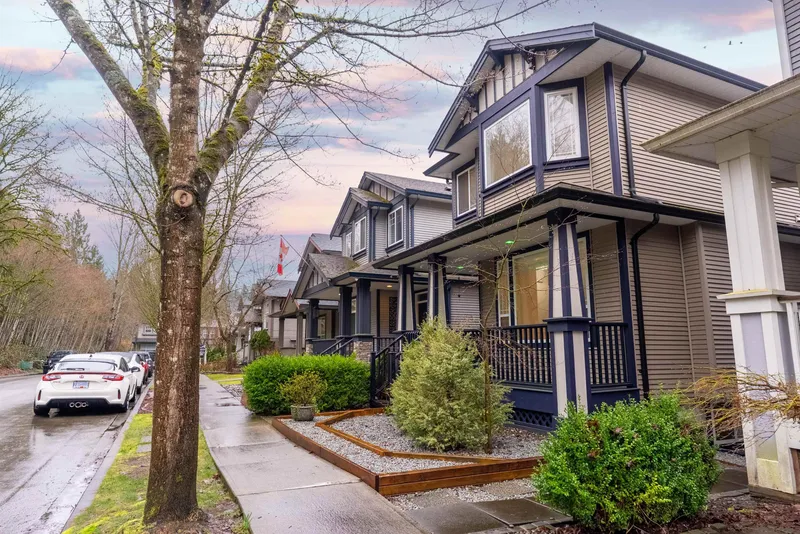 24222 103 AVENUE - photo 3 of 25