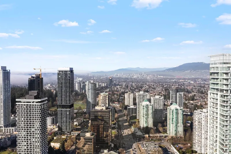 4406 6000 MCKAY AVENUE - photo 4 of 25