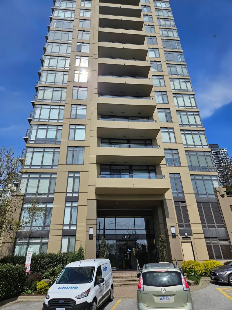 502 2345 MADISON AVENUE - photo 1 of 25