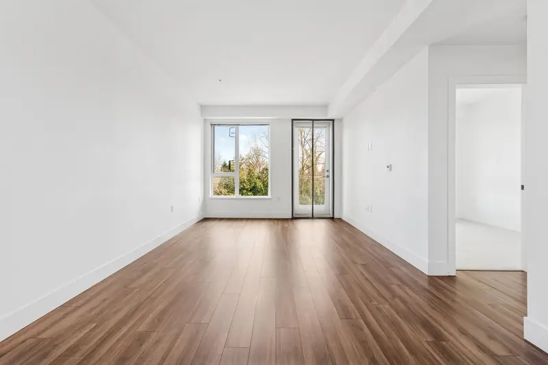 405 6933 CAMBIE STREET - photo 4 of 25