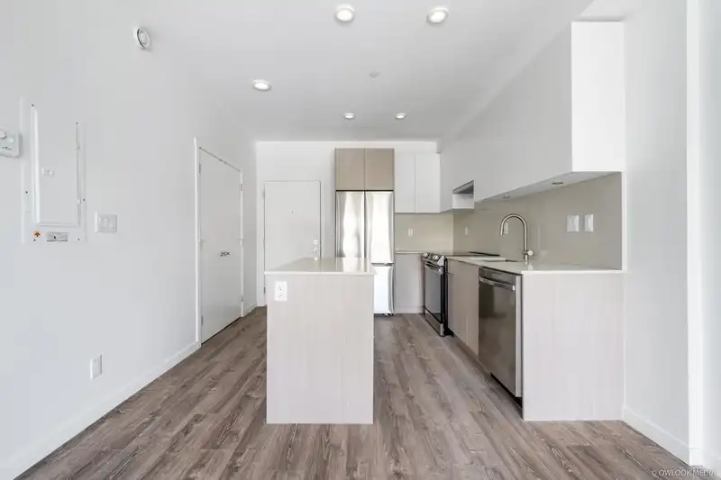 533 13968 LAUREL DRIVE - photo 4 of 19
