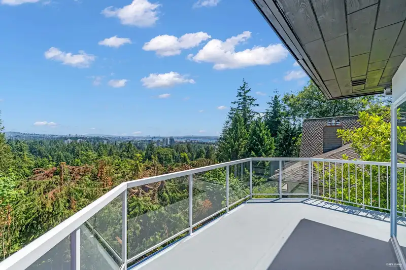 818 YOUNETTE DRIVE - photo 2 of 5