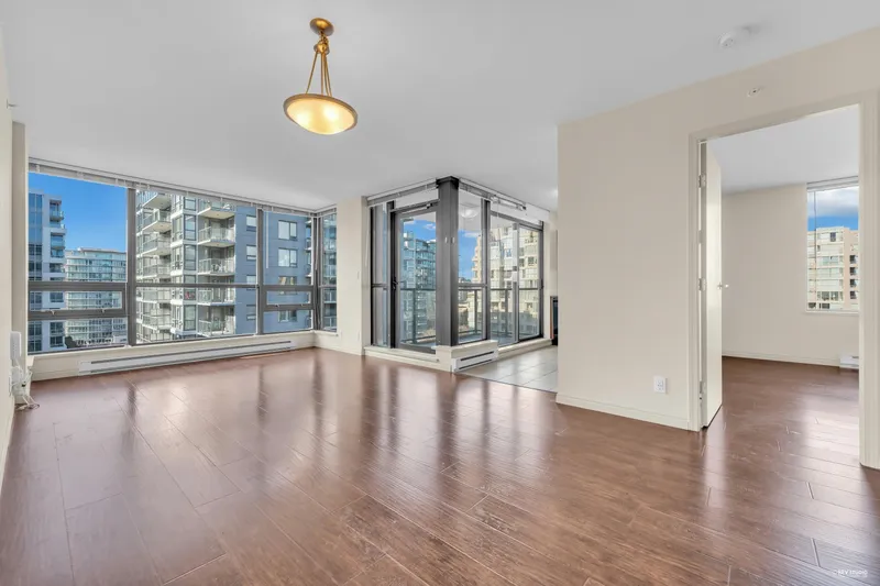 1201 6331 BUSWELL STREET - photo 1 of 25