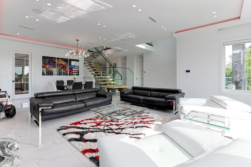 5920 181 STREET - photo 4 of 25