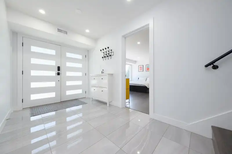 3761 REGENT AVENUE - photo 4 of 31