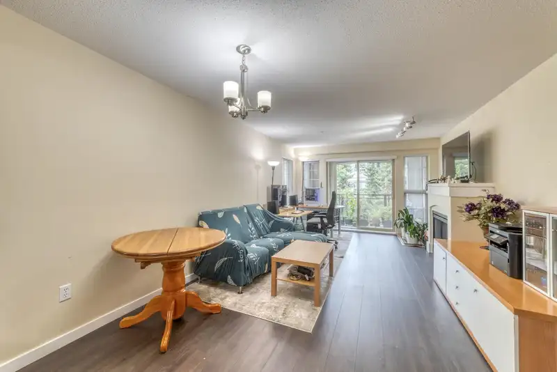 314 2958 SILVER SPRINGS BOULEVARD - photo 3 of 33