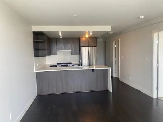 1706 8288 GRANVILLE AVENUE - photo 4 of 12