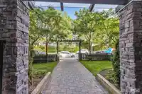 320 8183 121A STREET - thumbnail 2