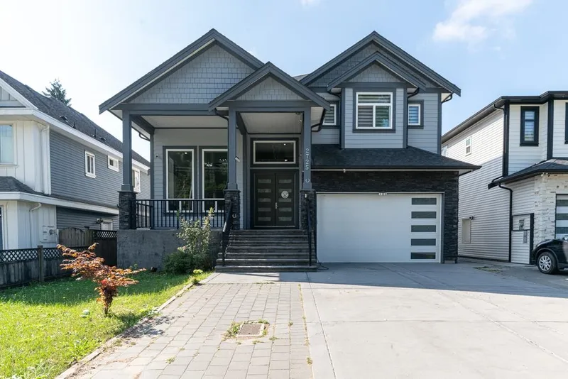 2725 LEFEUVRE ROAD - photo 1 of 25