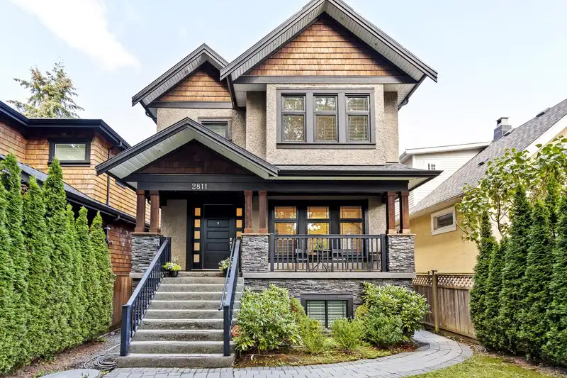 2811 W 12TH AVENUE - photo 3 of 40