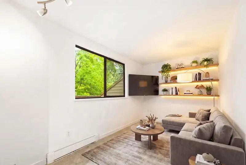201 9132 CAPELLA DRIVE - photo 4 of 39