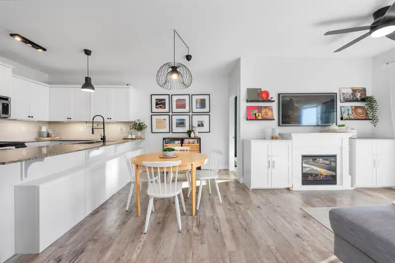 408 17712 57A AVENUE - photo 1 of 31