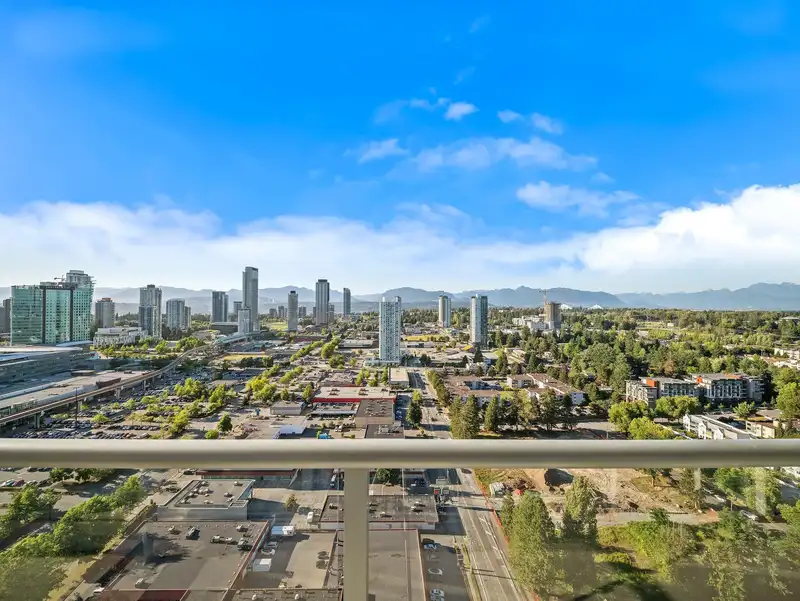3305 13688 100 AVENUE - photo 1 of 40