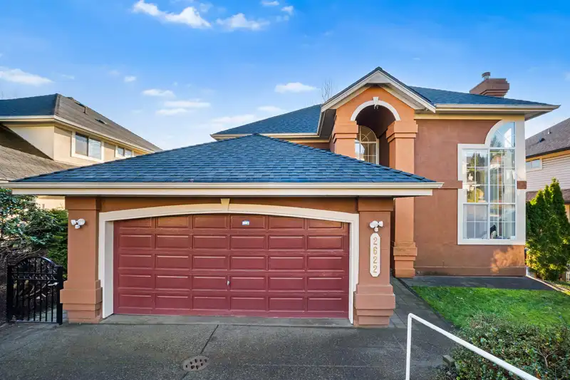 2622 SANDSTONE CRESCENT - photo 2 of 36