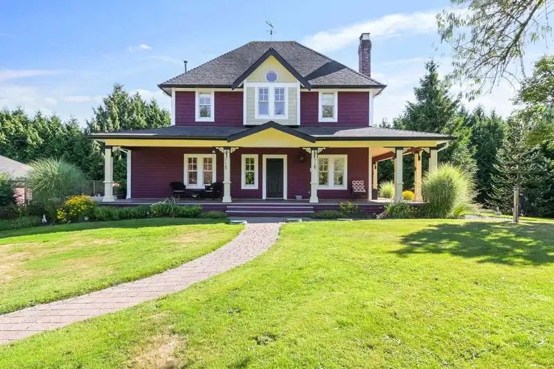 1526 232 STREET - photo 1 of 32