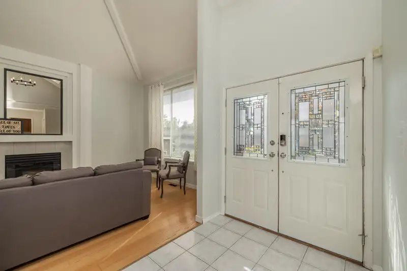 18693 56A AVENUE - photo 4 of 40