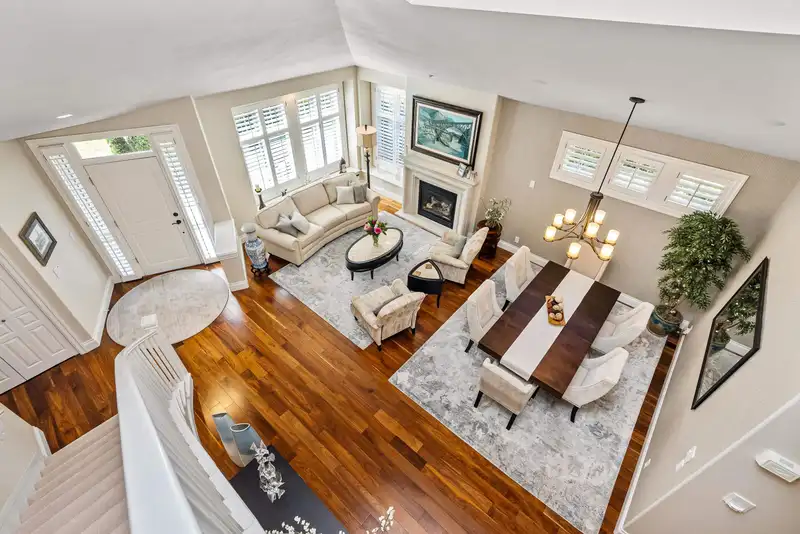 82 15715 34 AVENUE - photo 3 of 40