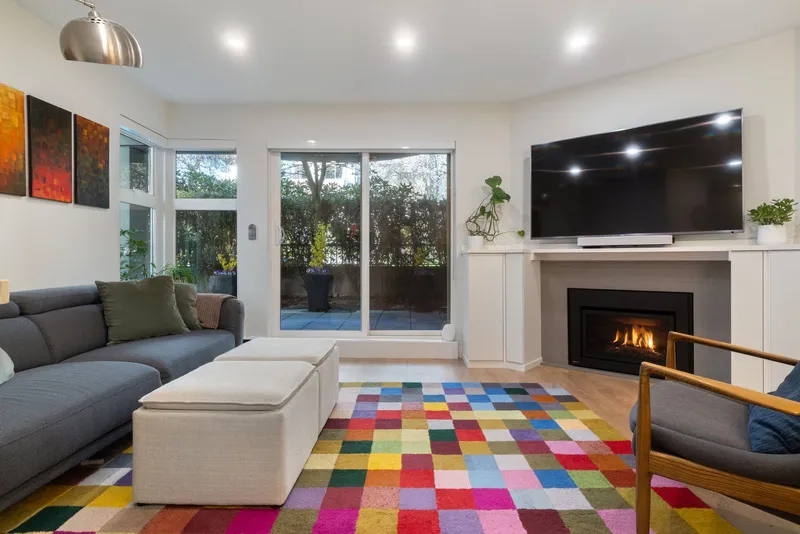 102 1924 COMOX STREET - photo 2 of 25