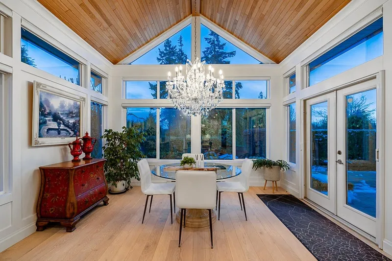 15448 33A AVENUE - photo 2 of 25