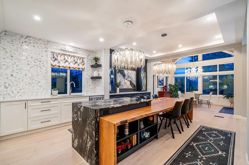 15448 33A AVENUE - photo 4 of 25