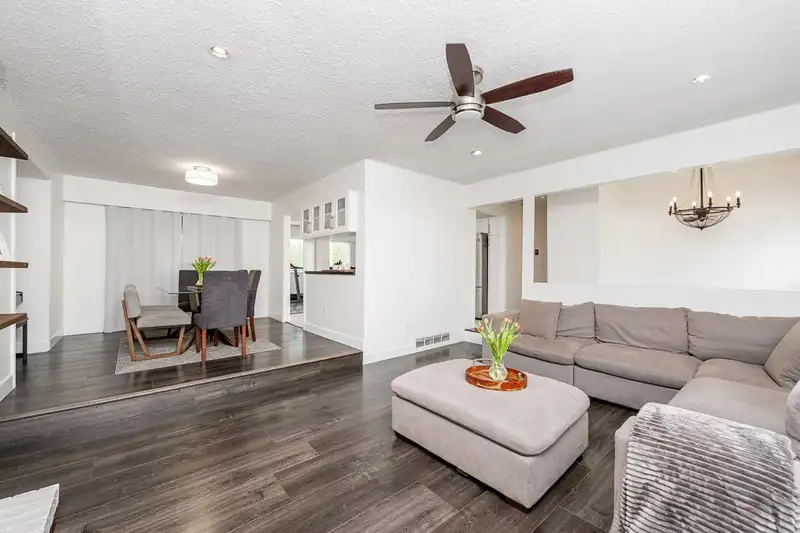 11792 80A AVENUE - photo 4 of 35