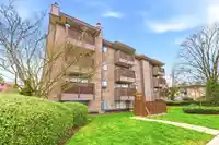 207 2215 DUNDAS STREET - thumbnail 24