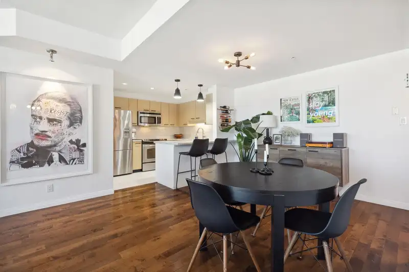 1005 1575 W 10TH AVENUE - photo 2 of 30